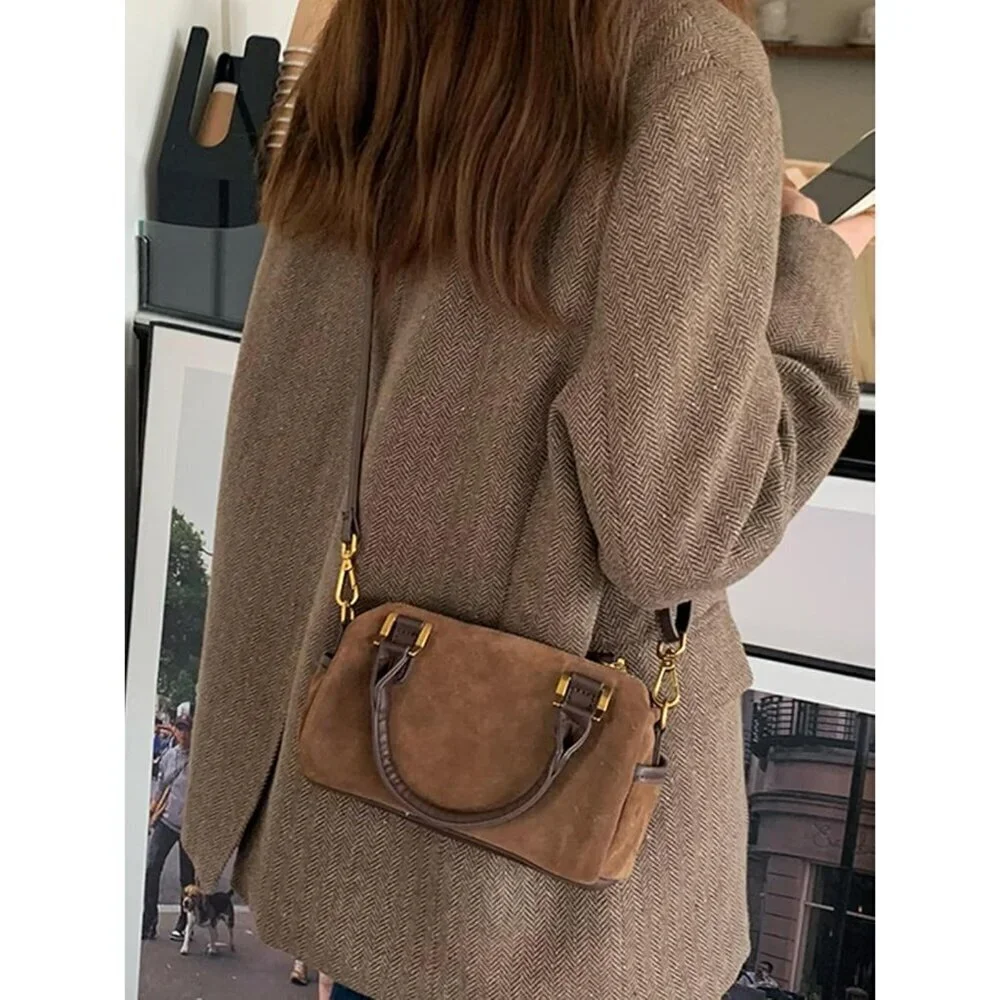 Women's Suede Retro Crossbody Handbag Small Zipper Elegant Versatile